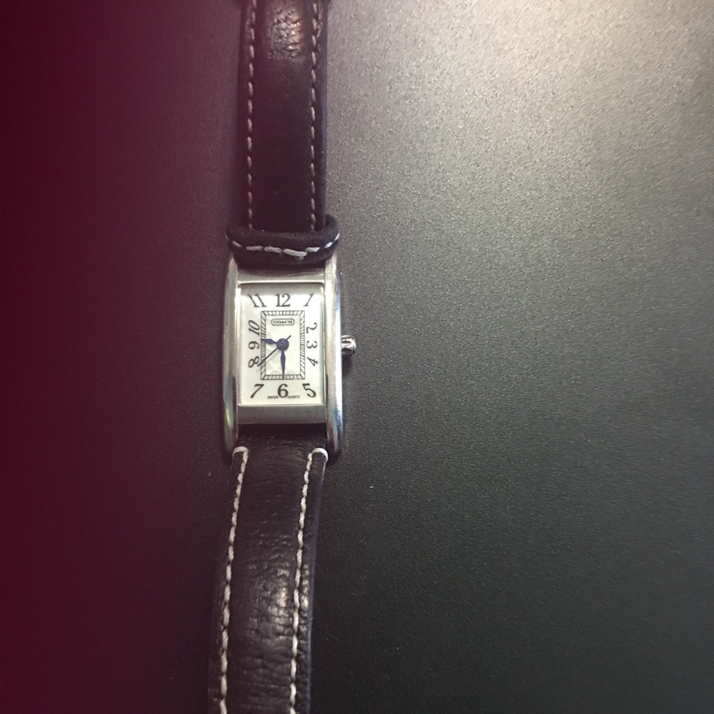 Coach Watch - Picture 2 of 2